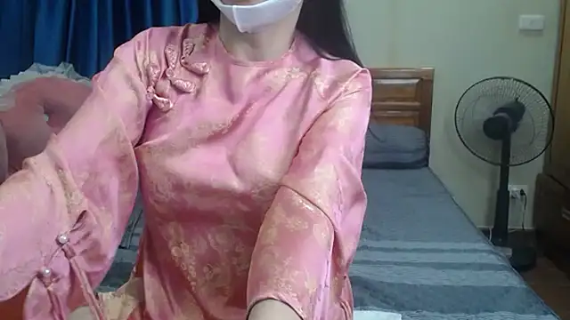 Meii-meyy live sex cam