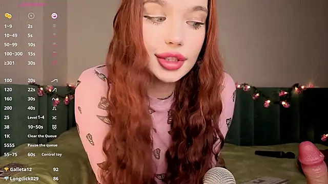 PrettyLilie live sex cam