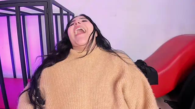 AmberiniHoffman live sex cam