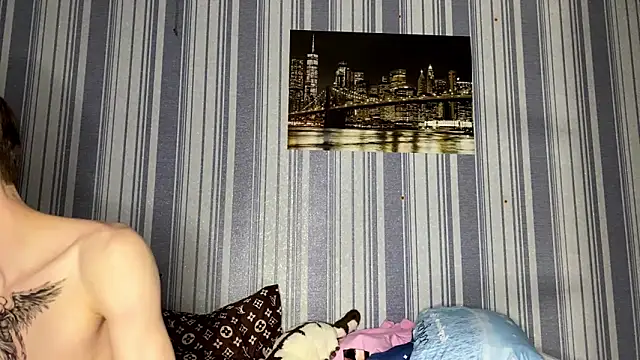 EmiliaCouple live sex cam