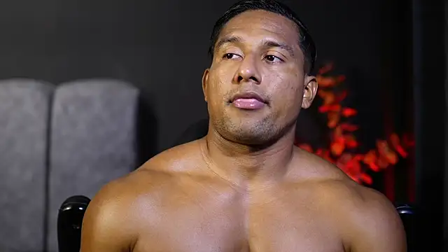 CallumMuscle live sex cam