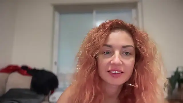 Reddgiirl live sex cam