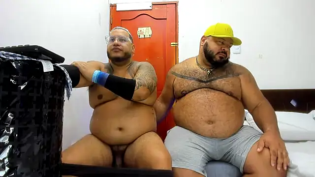 FetishBearsBig live sex cam