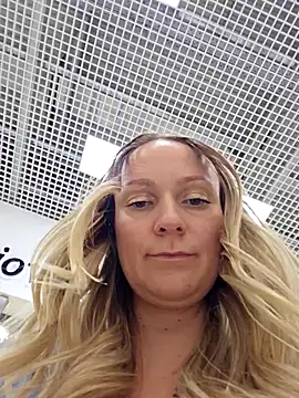 Bondgirl_013 live sex cam