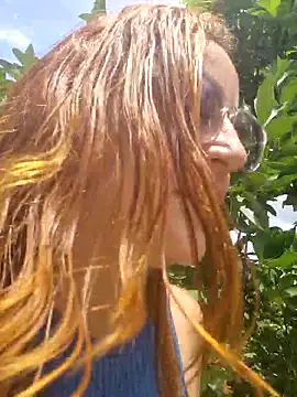 AliceRuivinha2 live sex cam