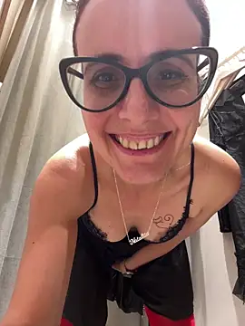 NataKitten live sex cam