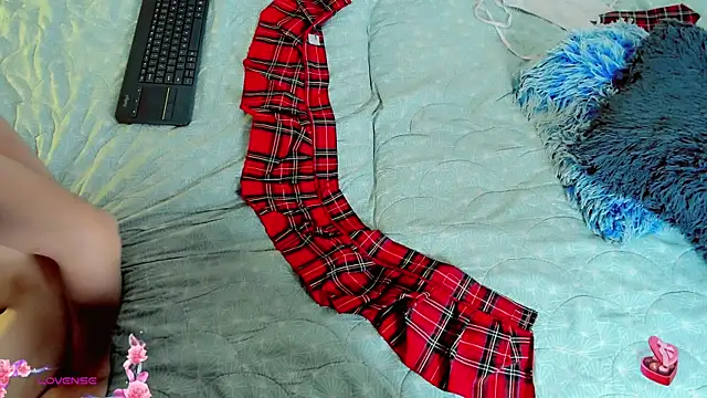 baby_rous live sex cam