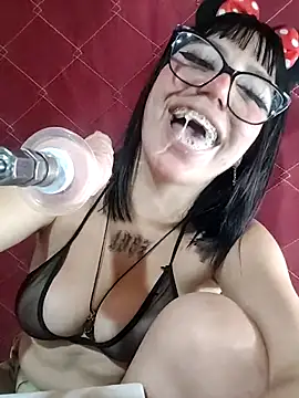 Kitty_Melodi live sex cam