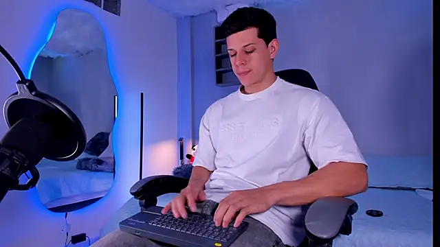 MarcoSullivan live sex cam