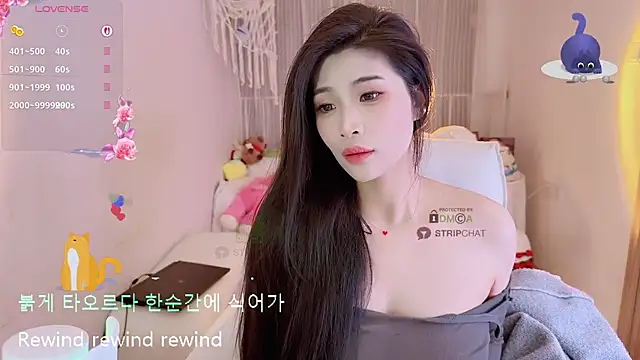 Vaidurya-Yolo live sex cam