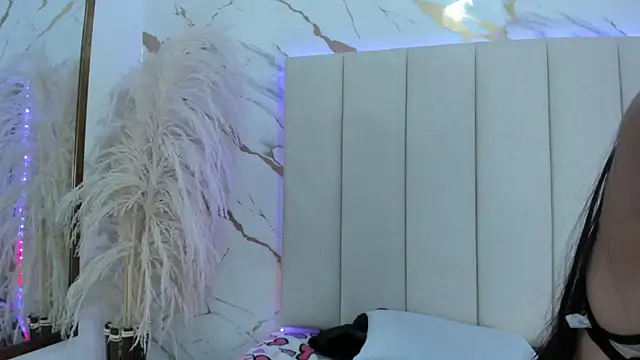 _Emma_whiitee_ live sex cam