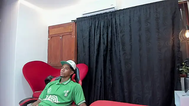 violet_and_myers live sex cam