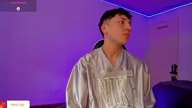 oliver_kyy live sex cam