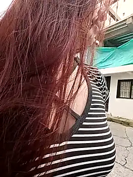 Scarlet_Aura live sex cam