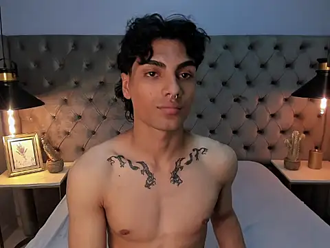 MattFiore live sex cam