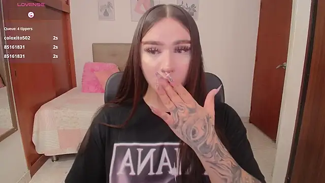 Miley_Baker live sex cam