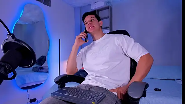 MarcoSullivan live sex cam