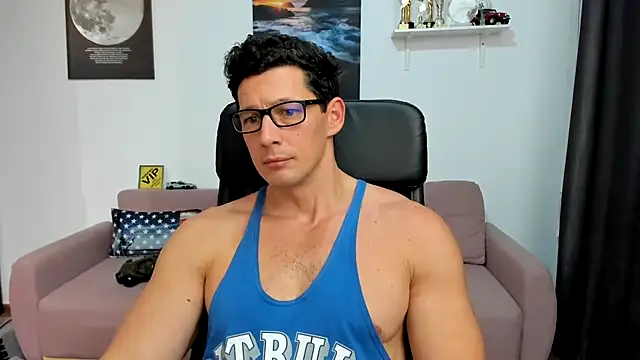 BrutusK08 live sex cam