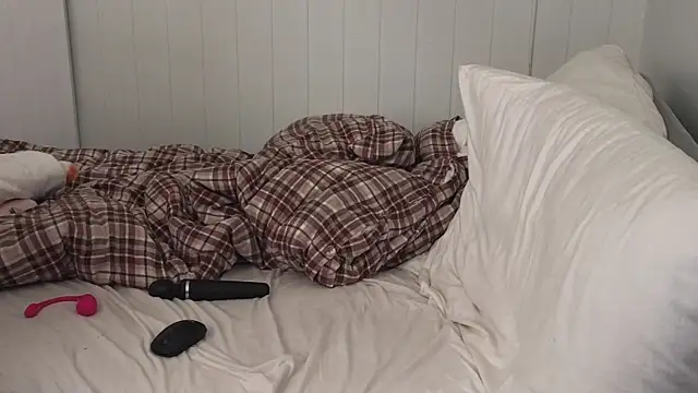 lilleambi live sex cam