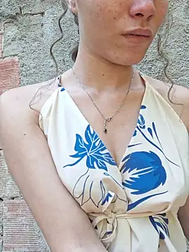 HelenHoltz live sex cam