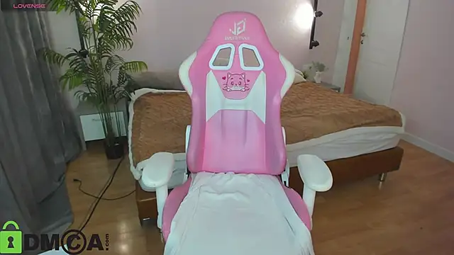 Lesya_Flin live sex cam