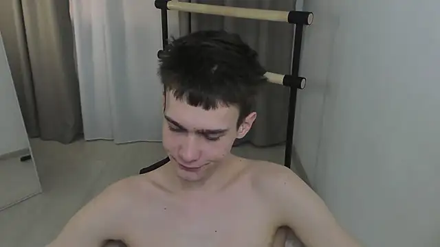 Kevin_Kesi live sex cam