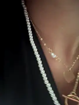 _Bella-Office1 live sex cam