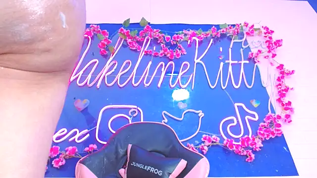 JakelineKitty live sex cam