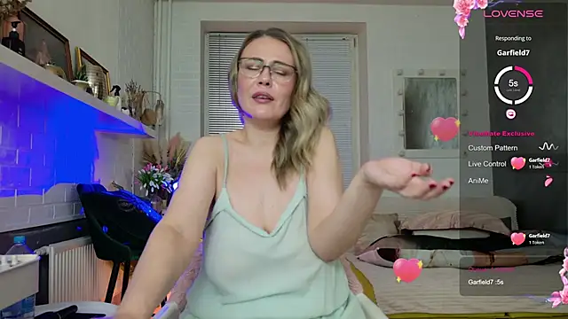 -Bullet_Nipples- live sex cam