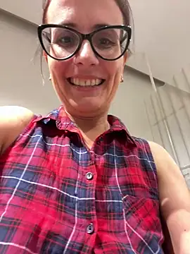 NataKitten live sex cam