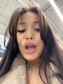 Chloe__Moon live sex cam