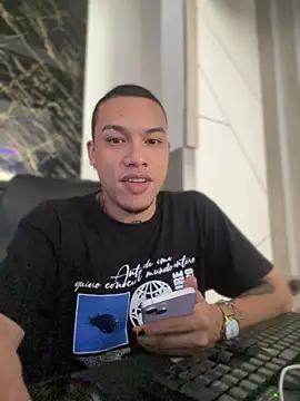 AlphaMasterXxx live sex cam