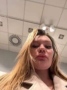 justmilaa live sex cam