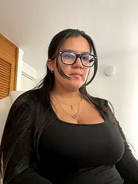 SWEETLILY18 live sex cam