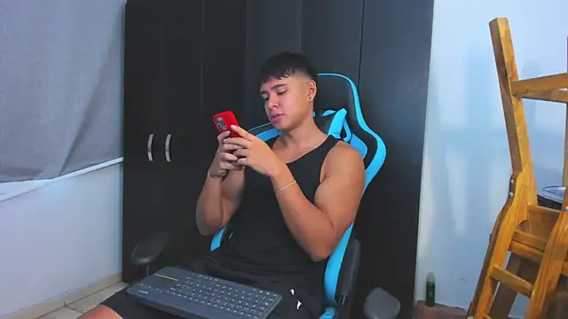 Bray_Kevin live sex cam