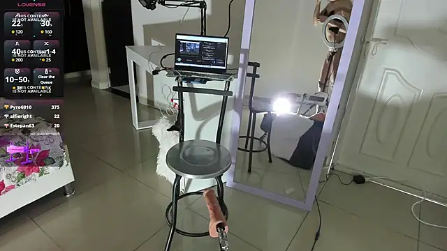 valery_sweetscheeks live sex cam