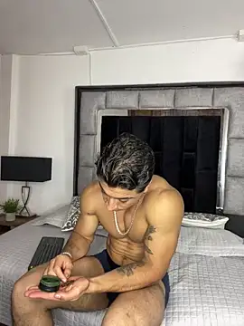 MR_MUSCLE live sex cam
