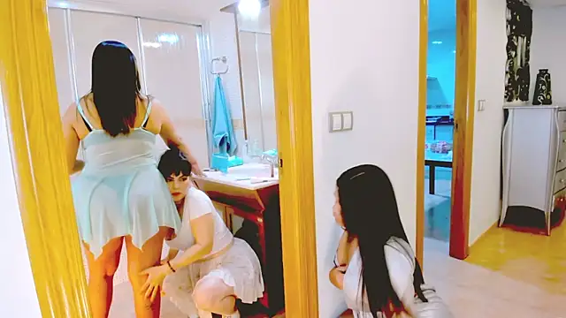 bluediamondsdreams live sex cam