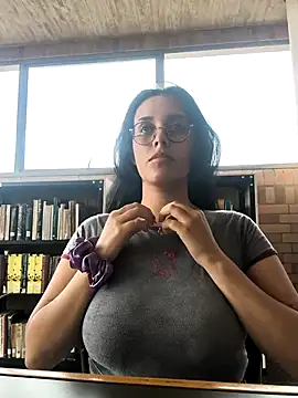 Annya-sweet live sex cam