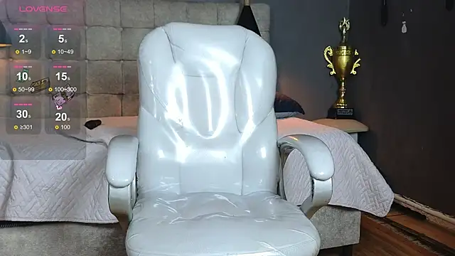 Horny_nick18 live sex cam