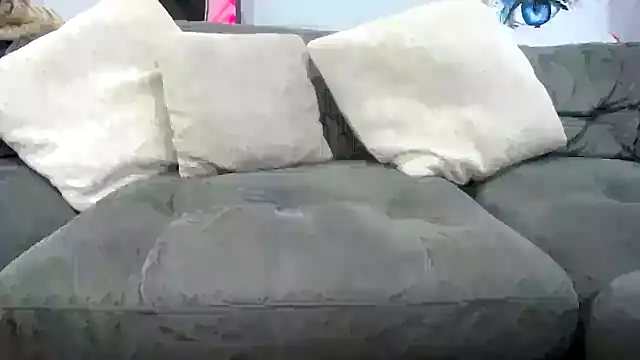 Niquitasparkles live sex cam