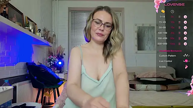 -Bullet_Nipples- live sex cam