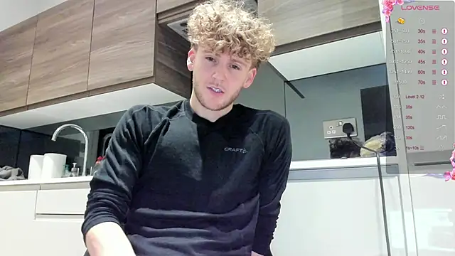 DominantAlex18 live sex cam