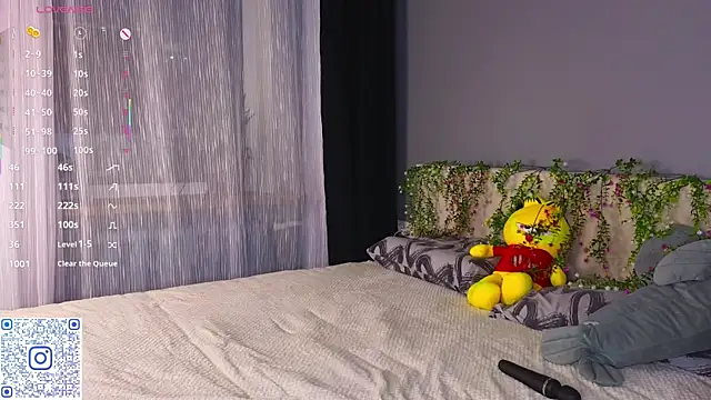 TinyMollys live sex cam