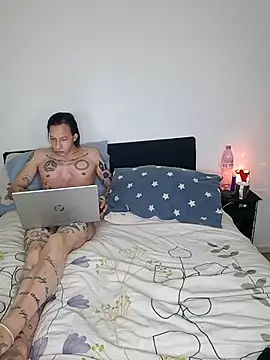 Leyla_Lawless live sex cam