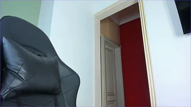 taeni_lara live sex cam