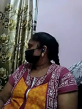 Tamil_devagi live sex cam