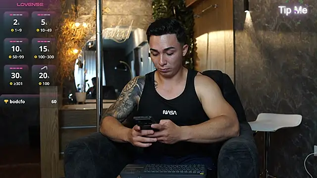Ryan_Hunt live sex cam