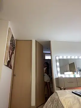 _laura_02 live sex cam