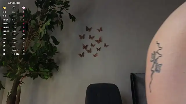 EarleanMottai live sex cam